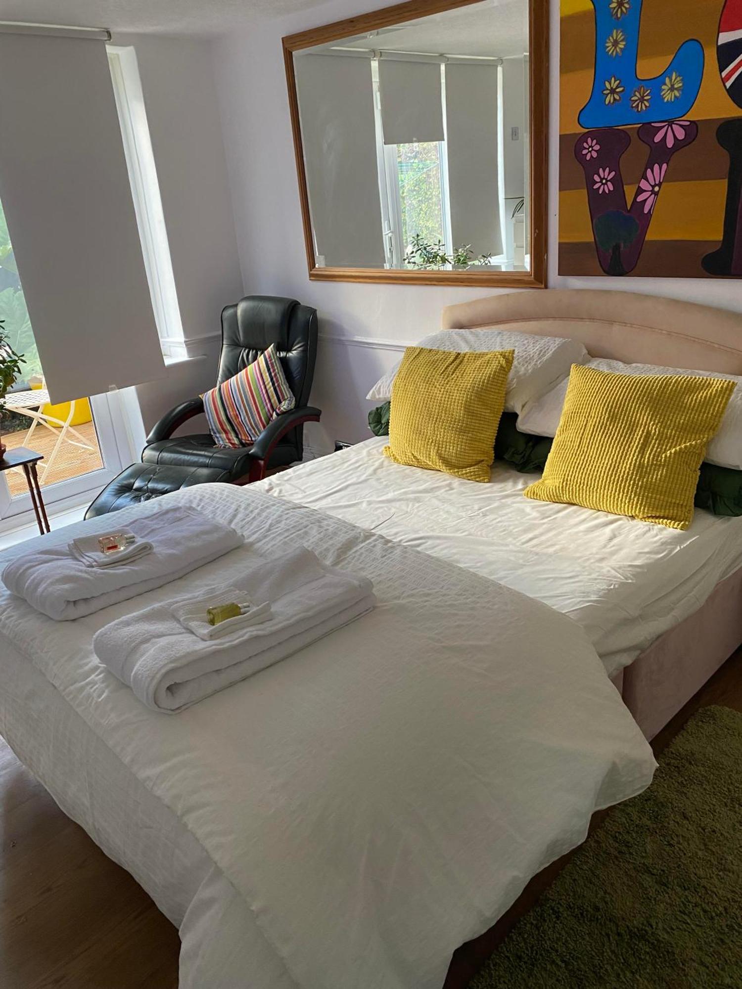 Pond Cottage Purley Bagian luar foto